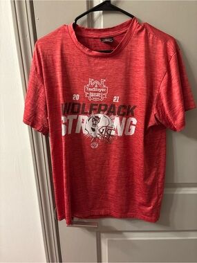 Wolfpack Strong Red Men's Performance T-Shirt